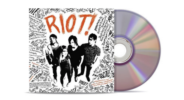Paramore - Riot